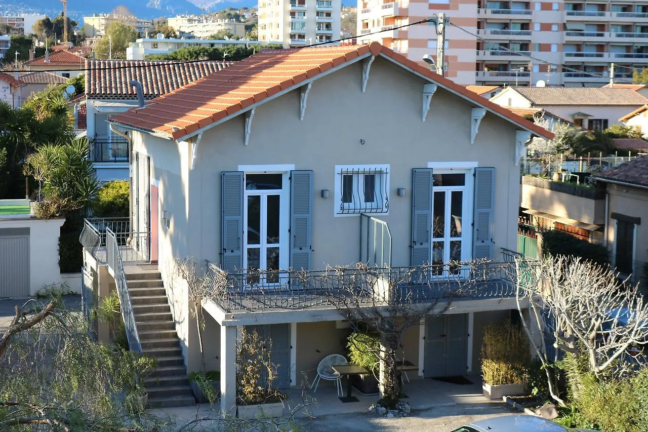 ***  Hotel Du Bord De Mer 